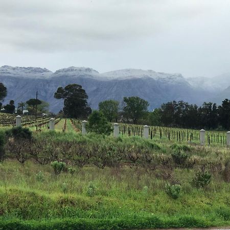 Raithby Winelands Historical Cottage Екстериор снимка