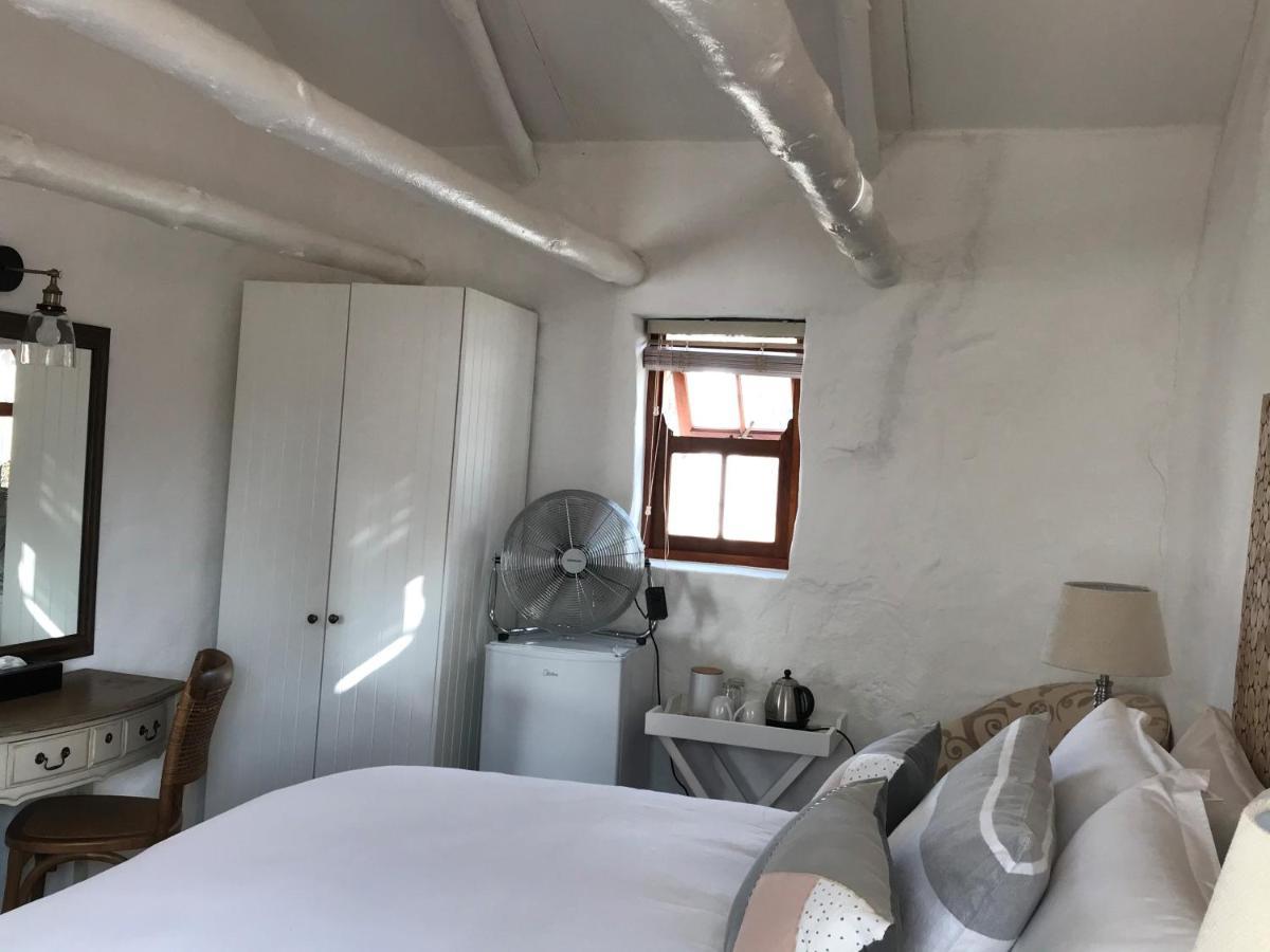 Raithby Winelands Historical Cottage Екстериор снимка